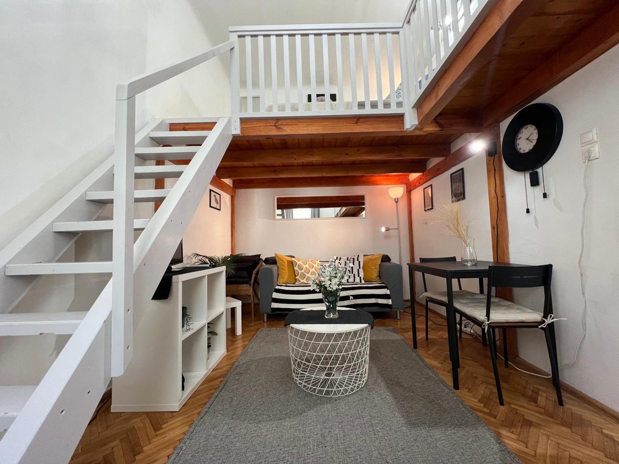Lovely Little Loft Studio In The Heart Of Budapest Exterior foto